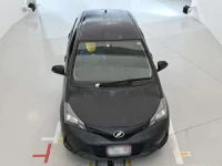 Toyota VITZ лот № 30799 оценка 3.5  с аукциона в Японии 6