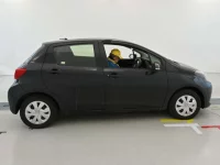 Toyota VITZ лот № 30799 оценка 3.5  с аукциона в Японии 2