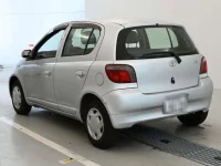 Toyota VITZ лот № 30810 оценка R  с аукциона в Японии 5