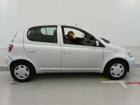 Toyota VITZ лот № 30810 оценка R  с аукциона в Японии 2