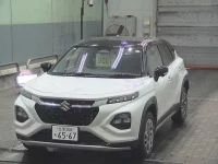 Suzuki FRONX лот № 2081 оценка S  с аукциона в Японии 3