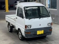 Mitsubishi MINICAB TRUCK лот № 2009 оценка 3.5  с аукциона в Японии 3