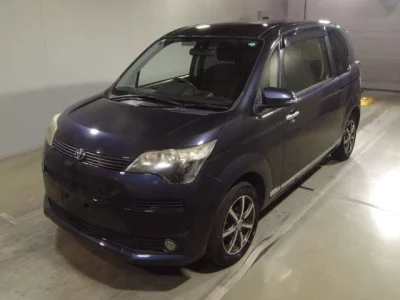 Toyota SPADE  с аукциона в Японии