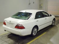 Toyota CROWN лот № 7025 оценка 3.5  с аукциона в Японии 1