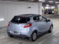 Mazda DEMIO лот № 824 оценка 3.5  с аукциона в Японии 1