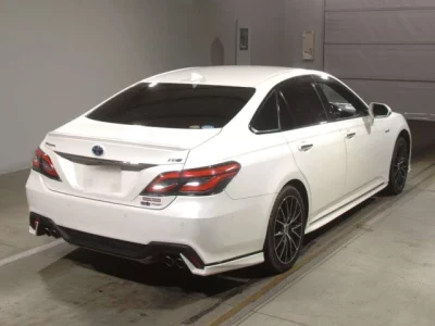 Toyota CROWN  с аукциона в Японии
