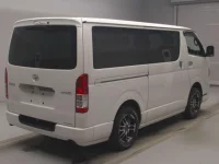 Toyota HIACE VAN лот № 85017 оценка 4  с аукциона в Японии 1