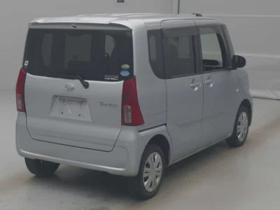 Daihatsu TANTO  с аукциона в Японии