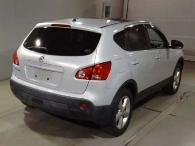 Nissan DUALIS  с аукциона в Японии