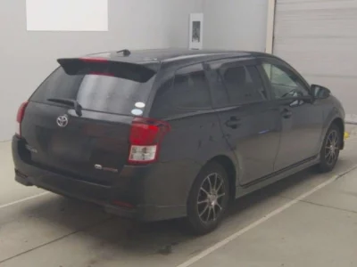 Toyota COROLLA FIELDER  с аукциона в Японии