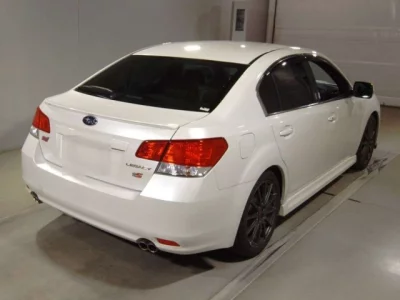 Subaru LEGACY B4