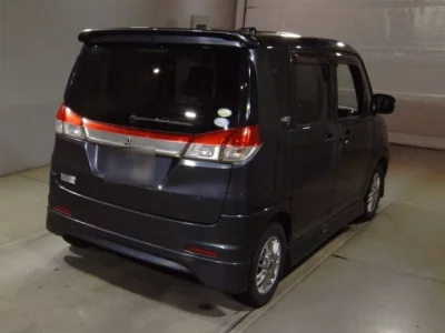 Mitsubishi DELICA D2