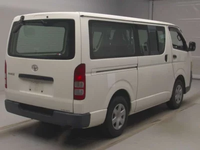Toyota HIACE VAN  с аукциона в Японии