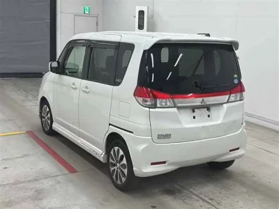 Mitsubishi DELICA D2