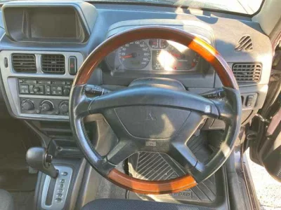 Mitsubishi PAJERO IO