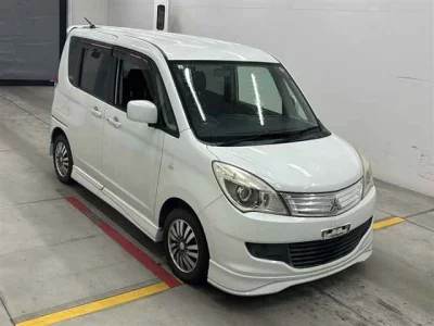 Mitsubishi DELICA D2