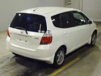 Honda FIT лот № 7093 оценка 3  с аукциона в Японии 1