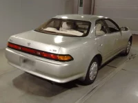 Toyota MARK II лот № 7130 оценка R  с аукциона в Японии 1