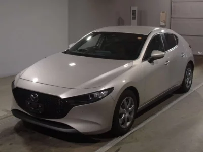 Mazda MAZDA3  с аукциона в Японии