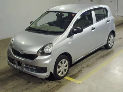 Toyota PIXIS EPOCH  с аукциона в Японии