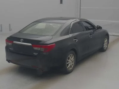 Toyota MARK X  с аукциона в Японии