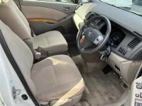 Toyota ISIS лот № 90161 оценка 3.5  с аукциона в Японии 6