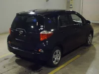 Toyota RACTIS лот № 7118 оценка RA  с аукциона в Японии 1