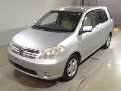 Toyota RAUM  с аукциона в Японии