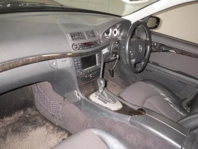 Mercedes-Benz E CLASS  с аукциона в Японии