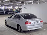 BMW 3-Series лот № 811 оценка 3.5  с аукциона в Японии 4