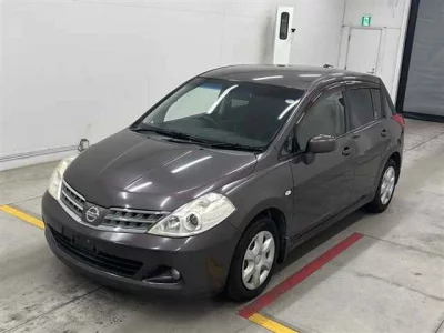 Nissan TIIDA  с аукциона в Японии