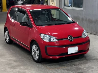Volkswagen UP  с аукциона в Японии