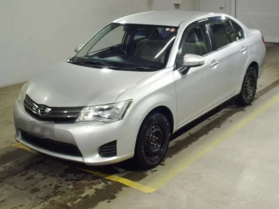 Toyota COROLLA AXIO  с аукциона в Японии