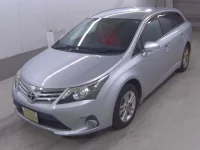 Toyota AVENSIS WAGON лот № 4024 оценка 4  с аукциона в Японии 2