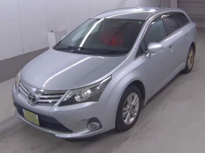 Toyota AVENSIS WAGON  с аукциона в Японии
