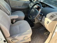 Toyota NOAH лот № 90201 оценка 3.5  с аукциона в Японии 6