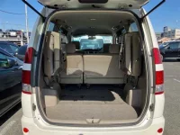 Toyota NOAH лот № 90201 оценка 3.5  с аукциона в Японии 9