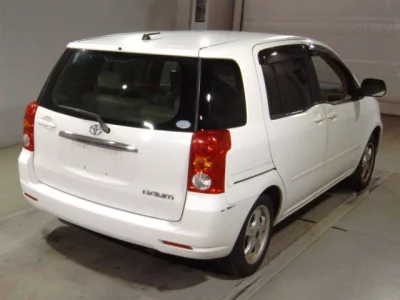 Toyota RAUM  с аукциона в Японии