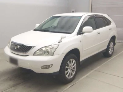 Toyota HARRIER  с аукциона в Японии