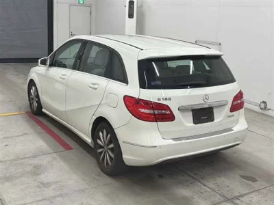 Mercedes-Benz B CLASS