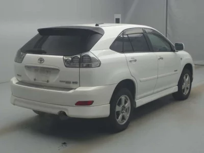 Toyota HARRIER  с аукциона в Японии