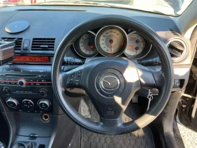 Mazda AXELA  с аукциона в Японии