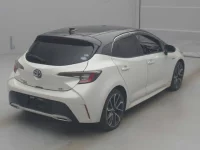 Toyota COROLLA SPORT лот № 70045 оценка 3.5  с аукциона в Японии 1