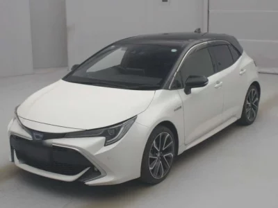 Toyota COROLLA SPORT  с аукциона в Японии