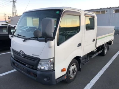 Toyota DYNA  с аукциона в Японии