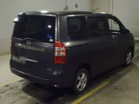 Toyota NOAH лот № 7164 оценка 3  с аукциона в Японии 1