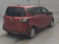 Toyota SIENTA лот № 70051 оценка 3  с аукциона в Японии 1