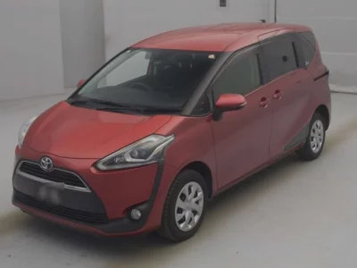 Toyota SIENTA  с аукциона в Японии
