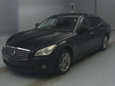 Nissan FUGA  с аукциона в Японии