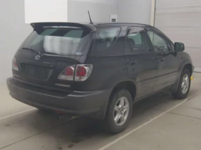 Toyota HARRIER  с аукциона в Японии